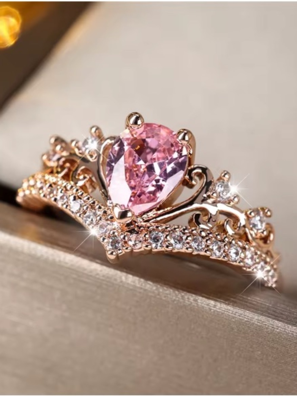 Luxury Pink Heart Zircon Ring. - Picture 6 of 8